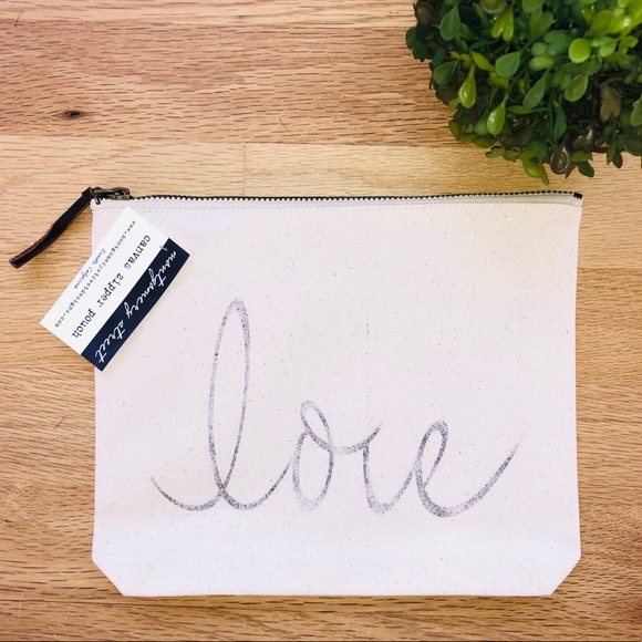 ❤️ Montgomery Street Canvas Zipper Pouch - Picture 1 of 4